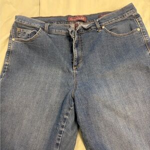 Gloria Vanderbilt Straight Leg Blue Jeans